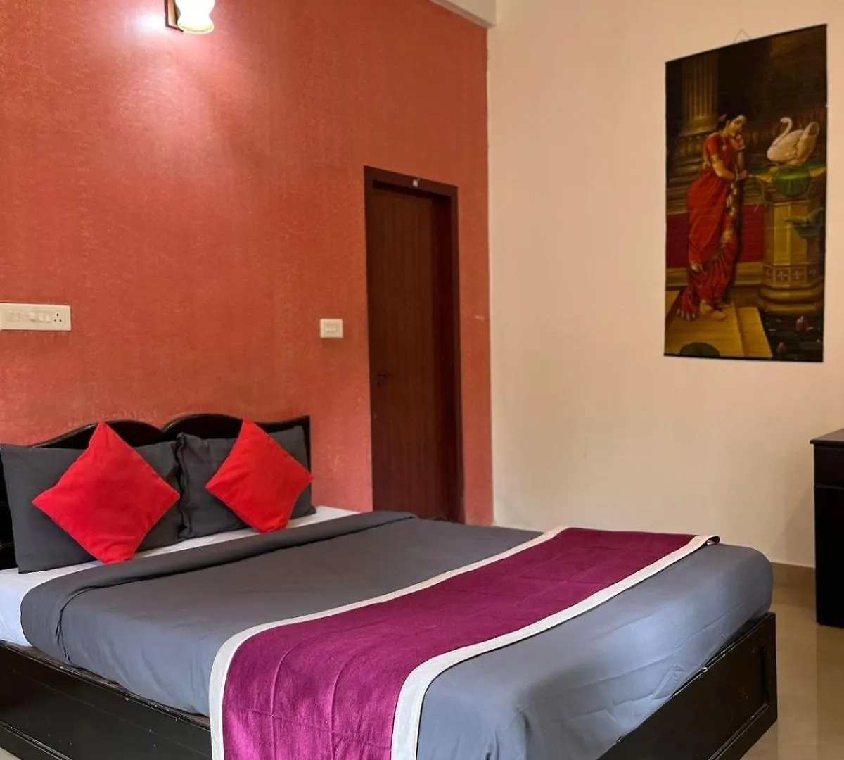 Homestay Aishwarya Residency And Cafeteria Apartment Thekkady India