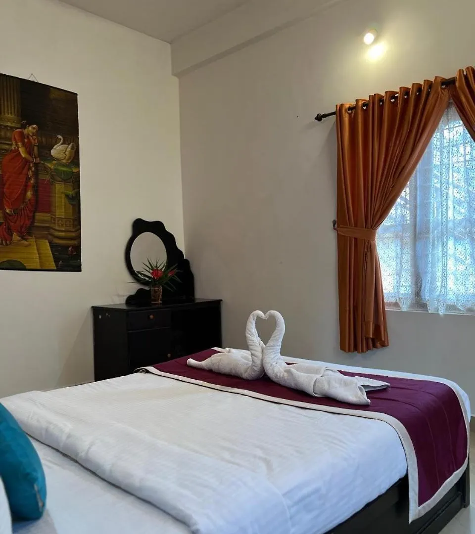 בית אירוח דירות טקאדי Aishwarya Residency And Cafeteria